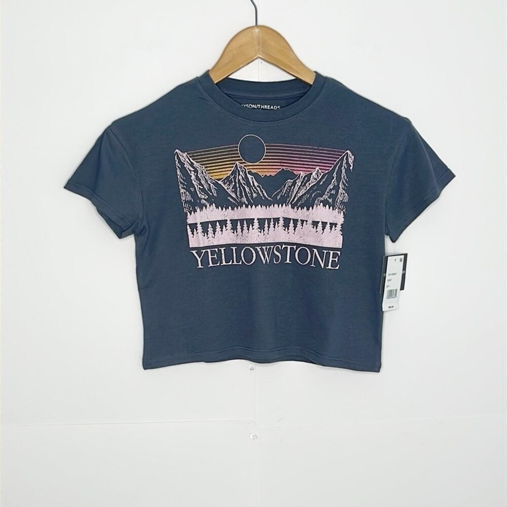 Girls Grayson Threads Yellowstone Tee Size Small